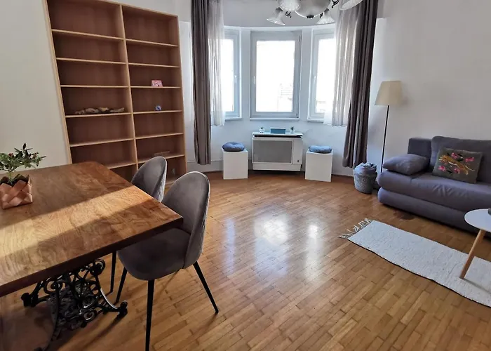 Central Buda Side Studio